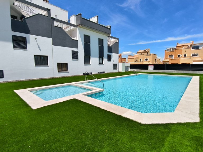 Apartment for Sale in Los Altos, Alicante 36