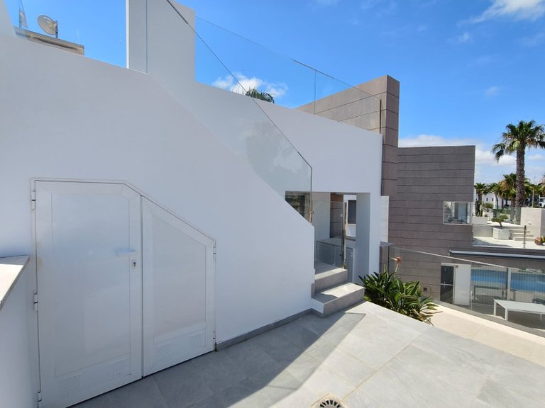 Villa for Sale in El Raso, Alicante 27