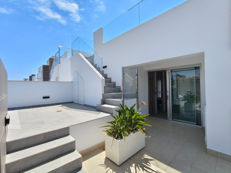 Villa for Sale in El Raso, Alicante 26