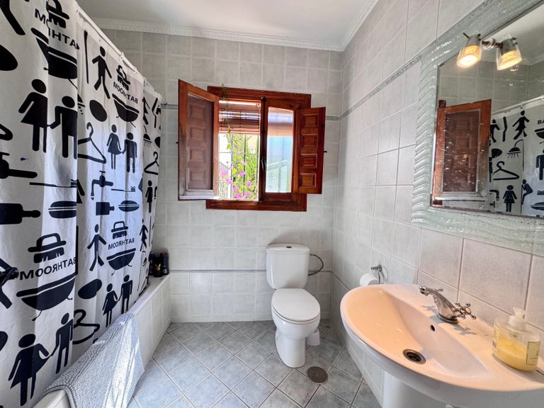 Villa for Sale in Costa Blanca Orihuela Costa, Alicante 16