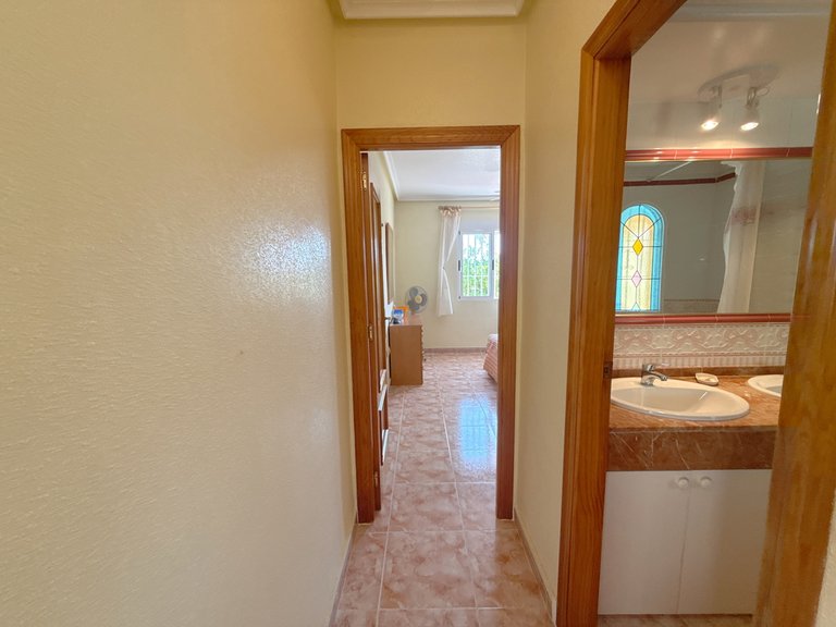 Villa for Sale in Cabo Roig, Alicante 5