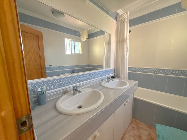 Villa for Sale in Cabo Roig, Alicante 10