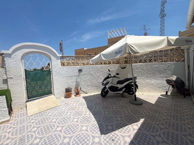 Villa for Sale in Villamartin, Alicante 8