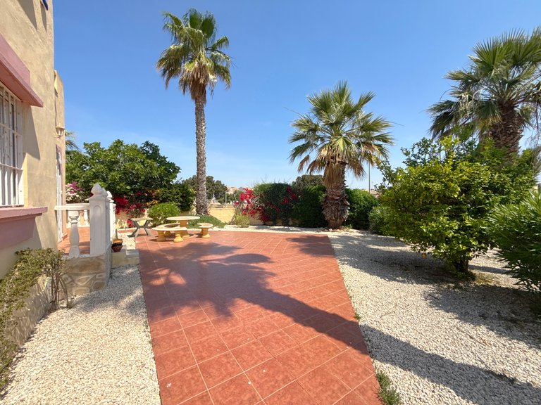 Villa for Sale in Cabo Roig, Alicante 14