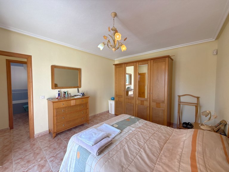 Villa for Sale in Cabo Roig, Alicante 16