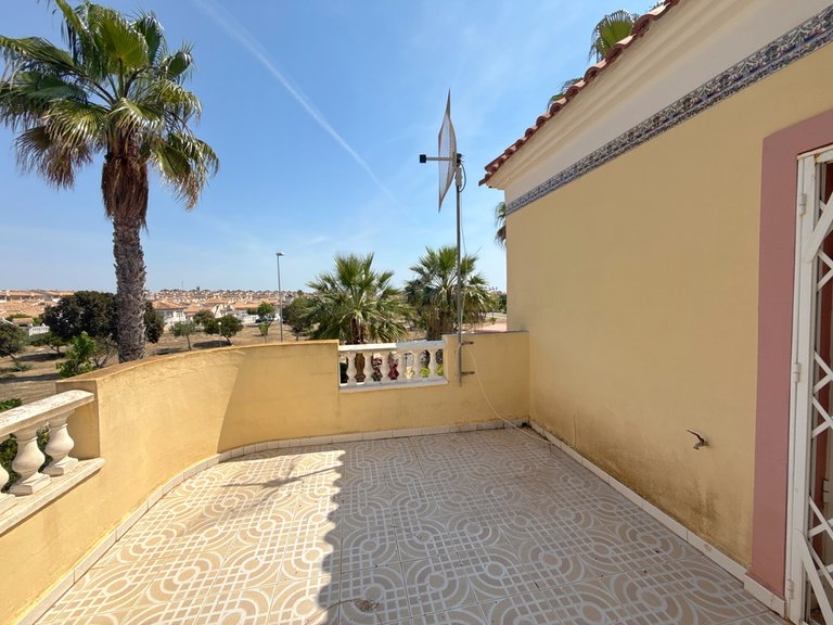 Villa for Sale in Cabo Roig, Alicante 36