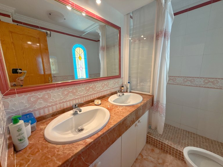 Villa for Sale in Cabo Roig, Alicante 38