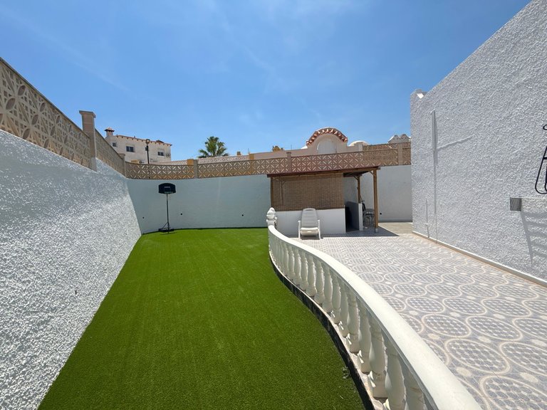 Villa for Sale in Villamartin, Alicante 29
