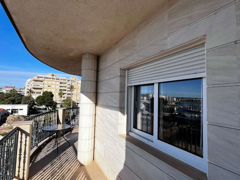 Apartment for Sale in Costa Blanca Torrevieja, Alicante 8