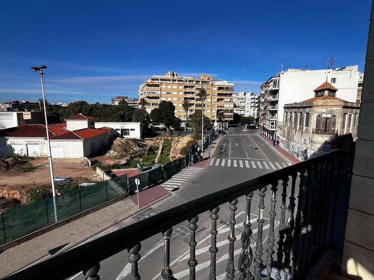 Apartment for Sale in Costa Blanca Torrevieja, Alicante 4