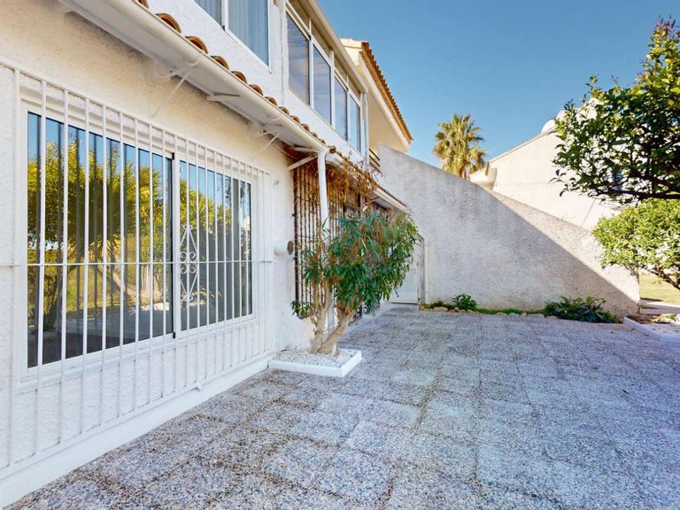 Villa for Sale in Orihuela, Alicante 32