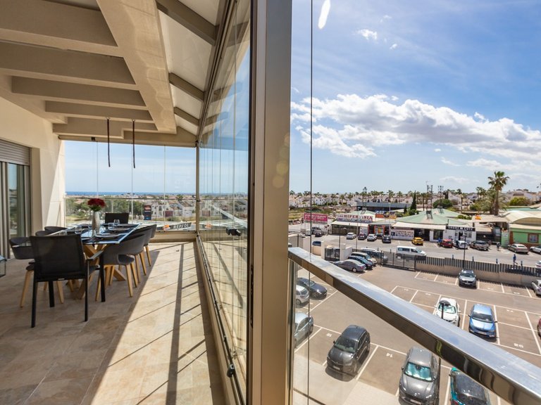 Apartment for Sale in Villamartin, Alicante 34