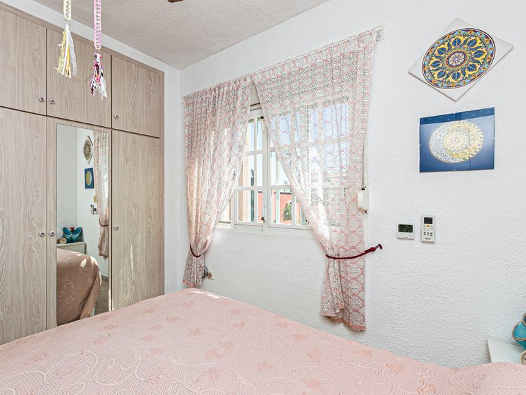 Villa for Sale in Los Balcones, Alicante 27