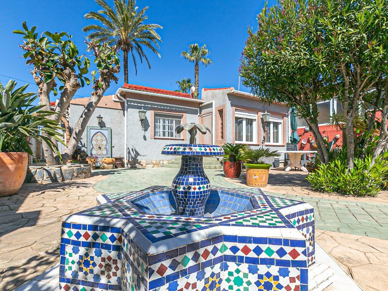 Villa for Sale in Los Balcones, Alicante 1