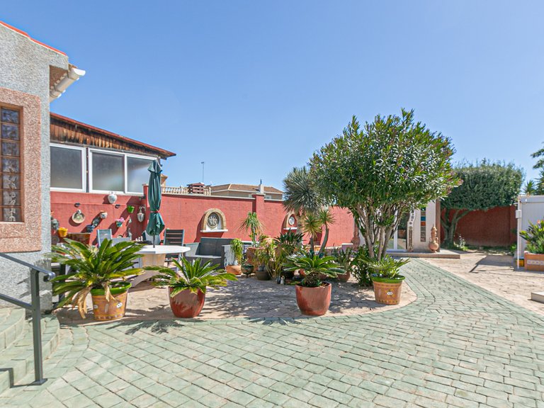 Villa for Sale in Los Balcones, Alicante 3