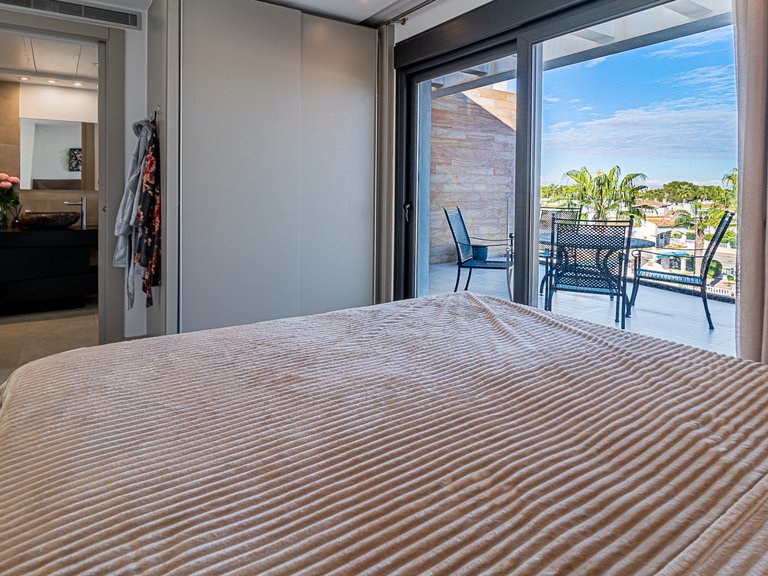 Apartment for Sale in Villamartin, Alicante 18