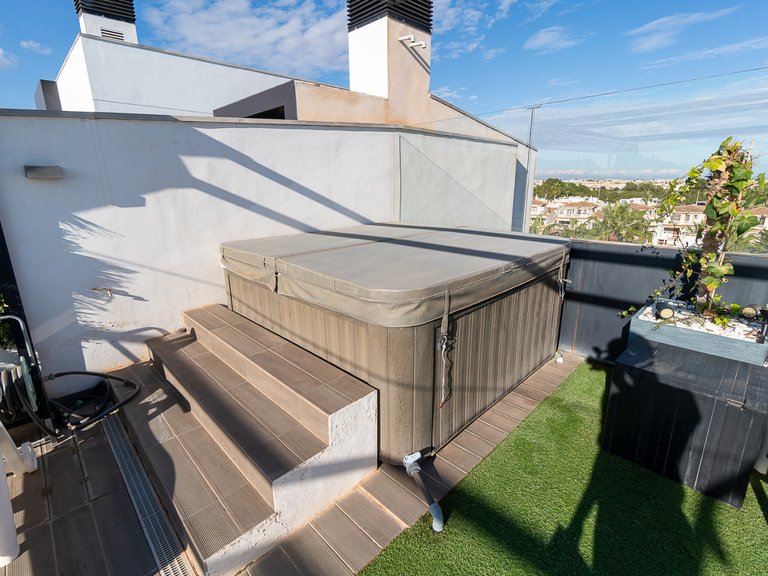 Apartment for Sale in Villamartin, Alicante 33