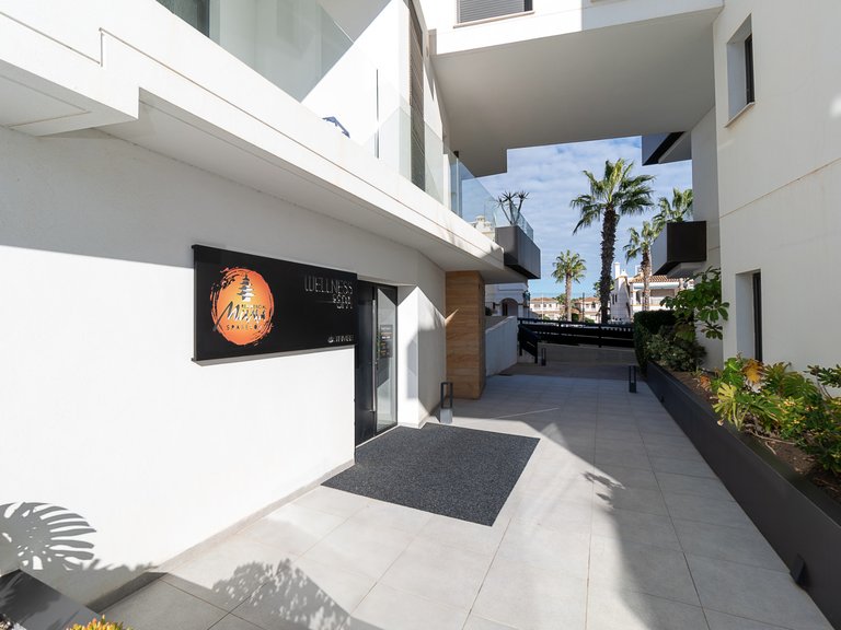 Apartment for Sale in Villamartin, Alicante 48