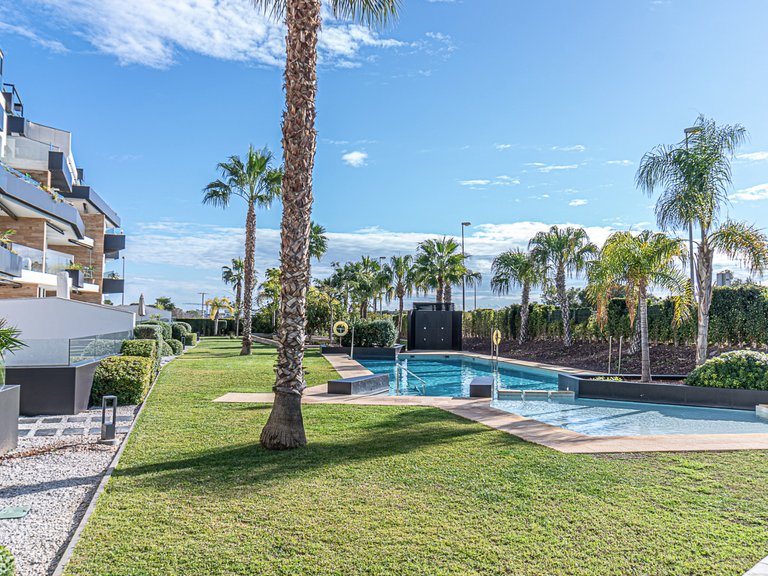 Apartment for Sale in Villamartin, Alicante 44