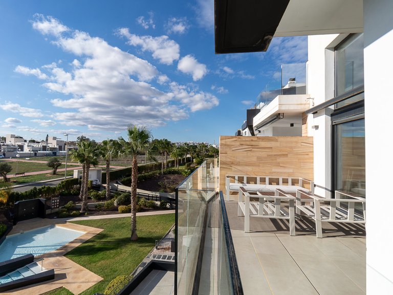 Apartment for Sale in Villamartin, Alicante 29