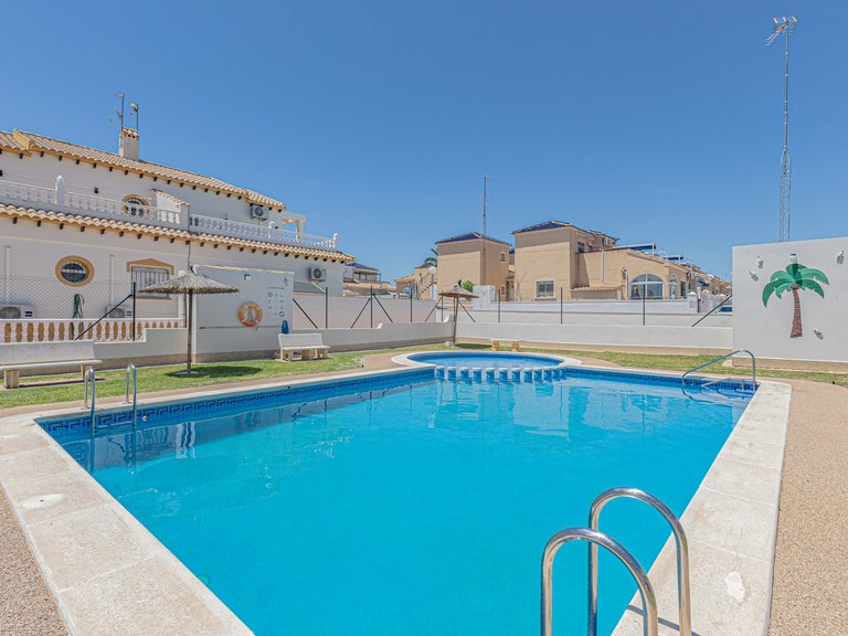 Town House for Sale in Punta Prima, Alicante 42