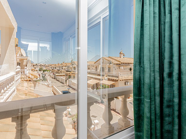 Town House for Sale in Punta Prima, Alicante 35