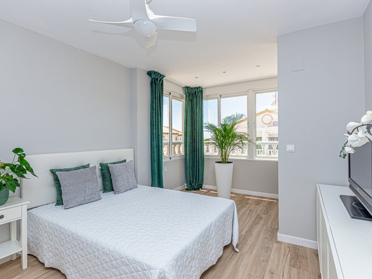 Town House for Sale in Punta Prima, Alicante 32