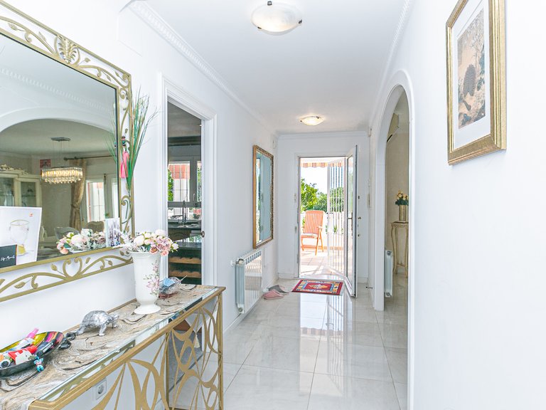 Villa for Sale in Villamartin, Alicante 9