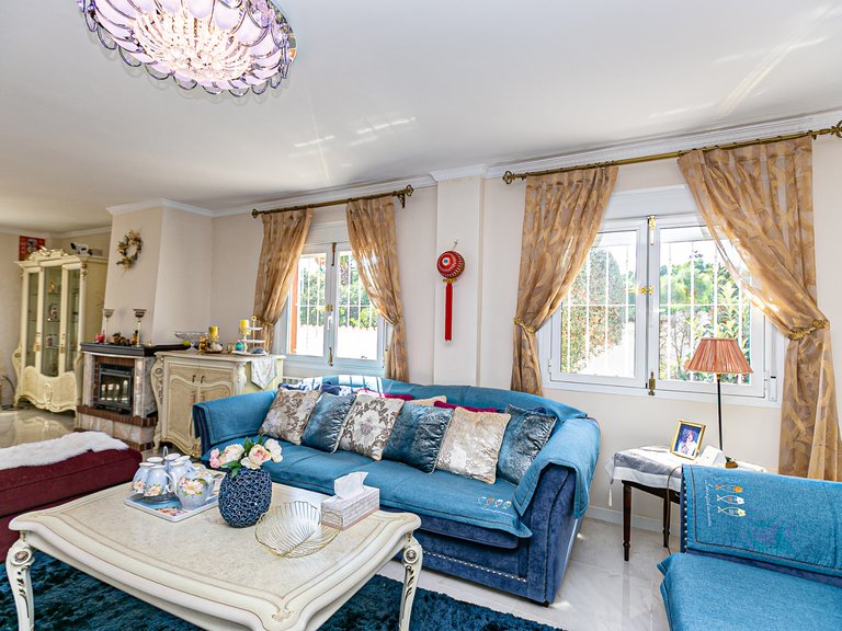 Villa for Sale in Villamartin, Alicante 17