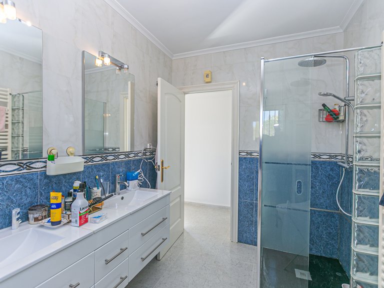 Villa for Sale in Villamartin, Alicante 47
