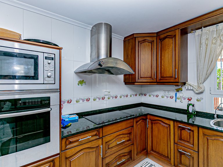 Villa for Sale in Villamartin, Alicante 23