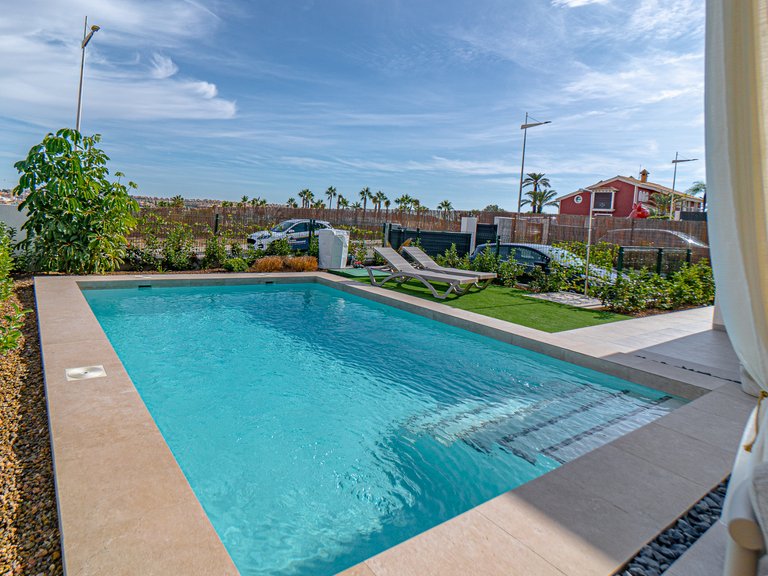 Villa for Sale in Algorfa, Alicante 4
