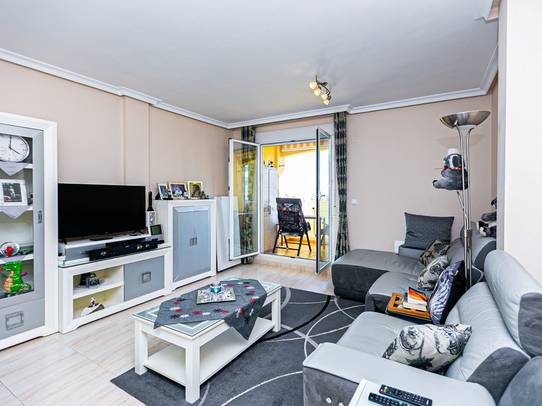 Apartment for Sale in Cabo Roig, Alicante 8