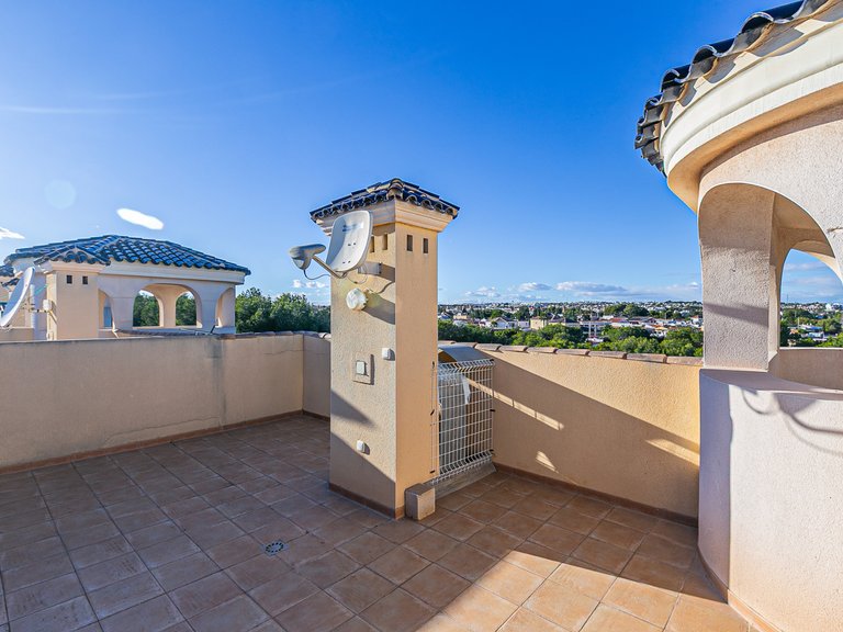 Apartment for Sale in Cabo Roig, Alicante 42