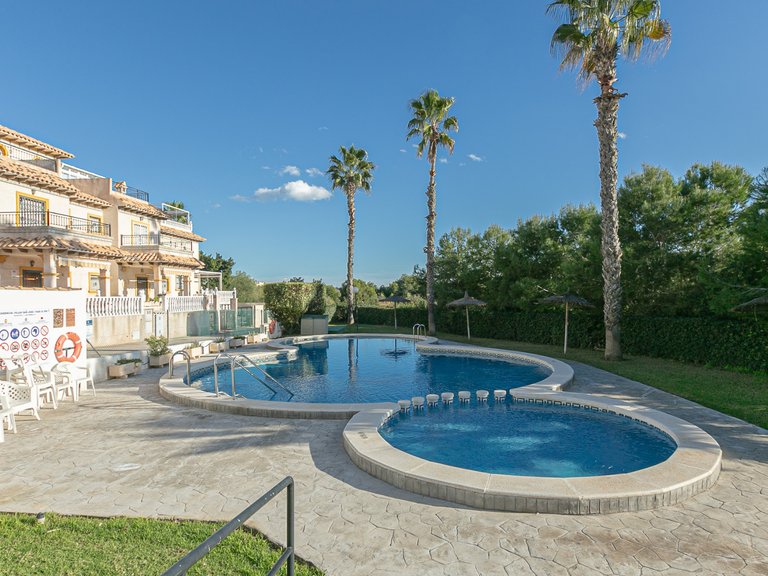 Town House for Sale in Playa Flamenca, Alicante 4