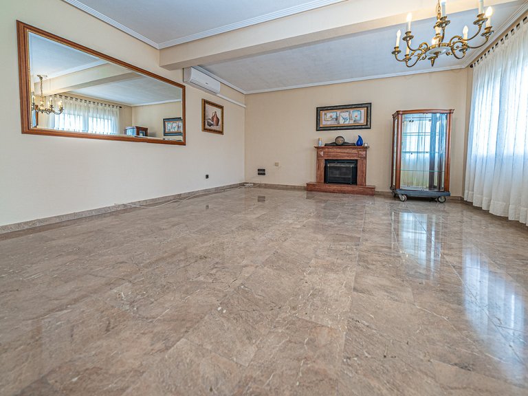 Villa for Sale in Torrevieja, Alicante 6