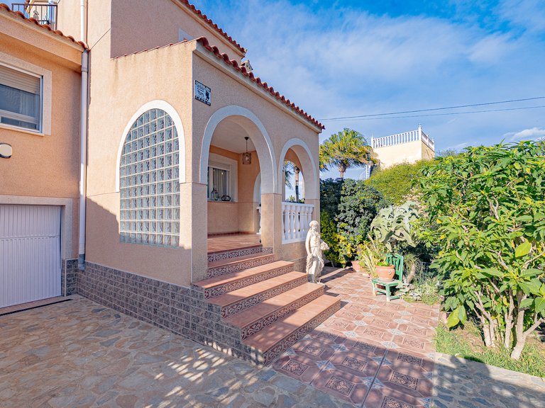 Villa for Sale in Torrevieja, Alicante 5