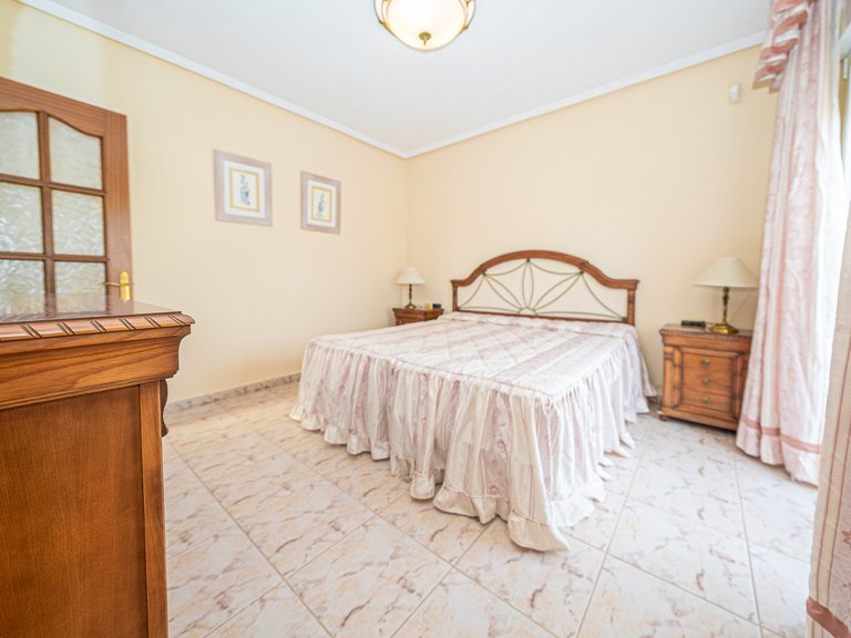 Villa for Sale in Torrevieja, Alicante 13