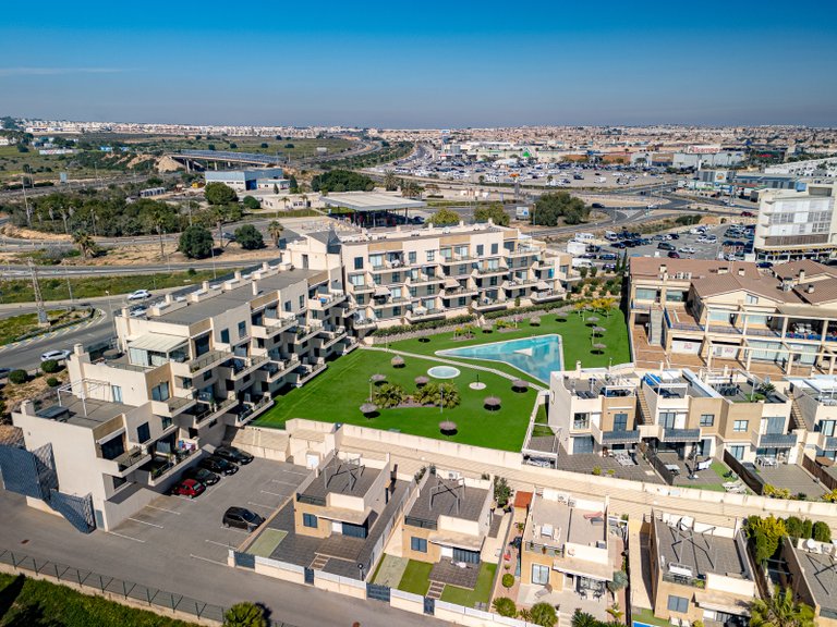 Apartment for Sale in La Zenia, Alicante 37