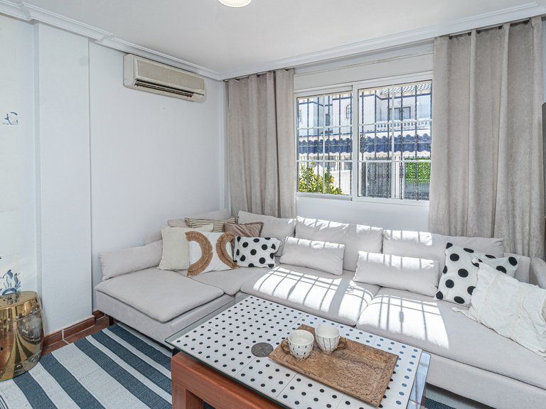 Town House for Sale in Playa Flamenca, Alicante 5