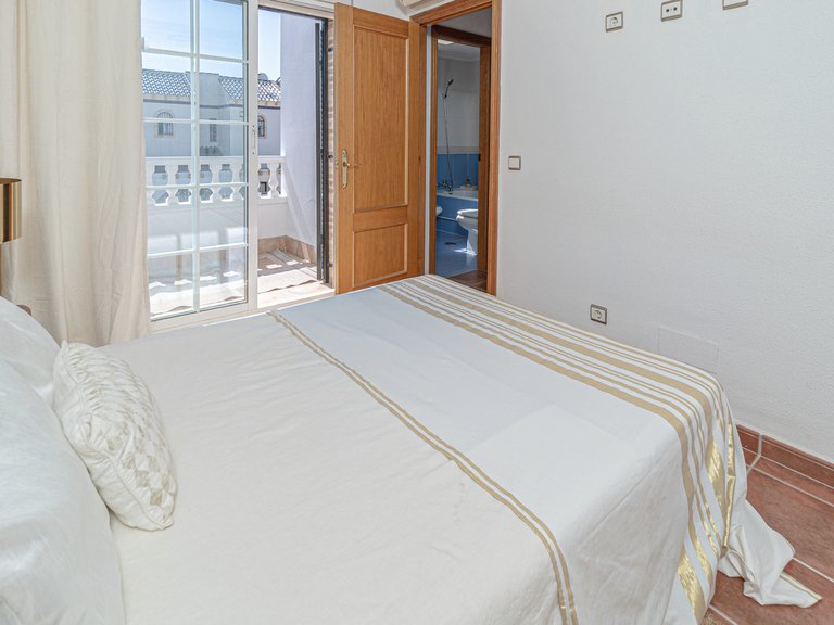 Town House for Sale in Playa Flamenca, Alicante 28