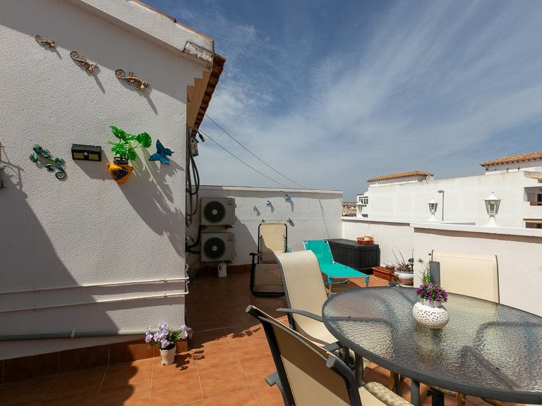 Apartment for Sale in Playa Flamenca, Alicante 44