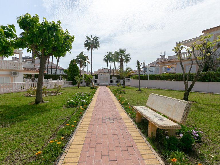 Apartment for Sale in Playa Flamenca, Alicante 50