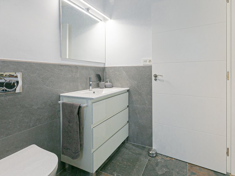 Villa for Sale in Los Montesinos, Alicante 36