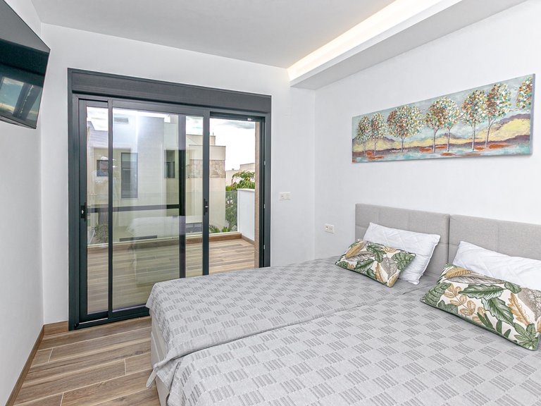 Villa for Sale in Los Montesinos, Alicante 26