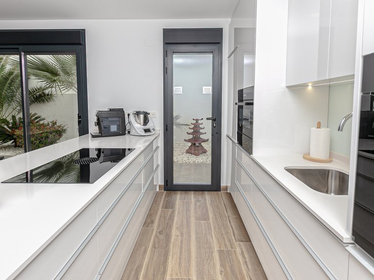 Villa for Sale in Los Montesinos, Alicante 13
