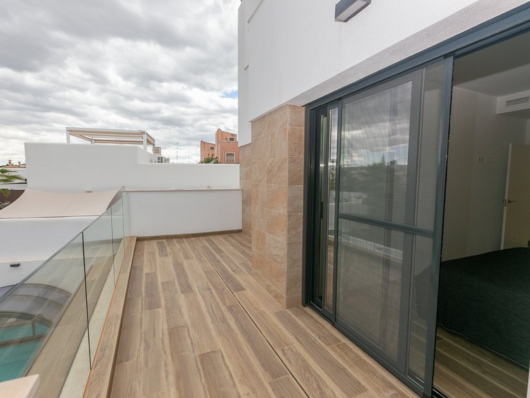 Villa for Sale in Los Montesinos, Alicante 43