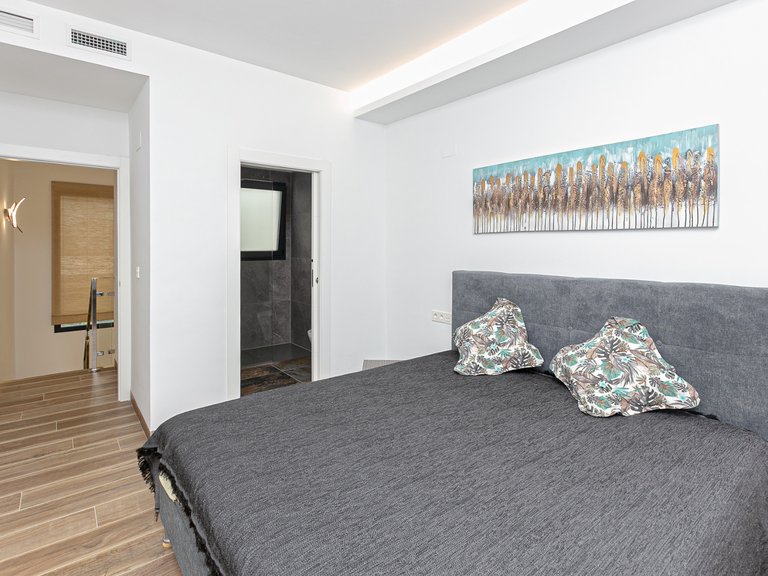 Villa for Sale in Los Montesinos, Alicante 38