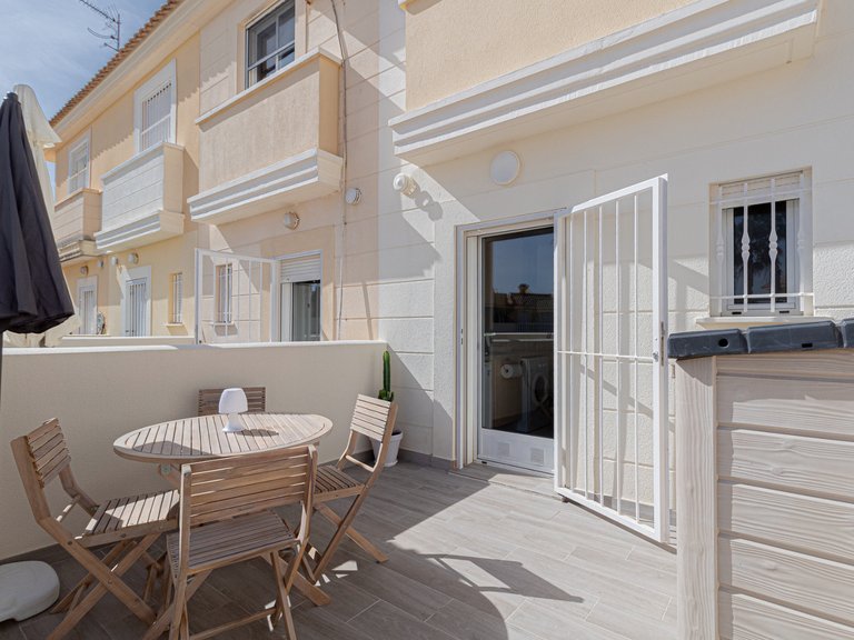 Town House for Sale in Cabo Roig, Alicante 2