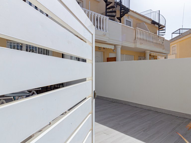 Town House for Sale in Cabo Roig, Alicante 42